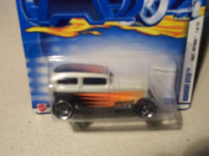 32fordmidnightottowhiteorangeblack.jpg
