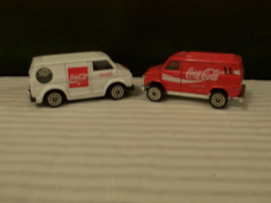 cokedeliveryvans1white1red.jpg